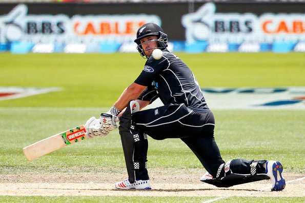 Neil Broom slammed four boundaries and three sixes in his 75-ball innings