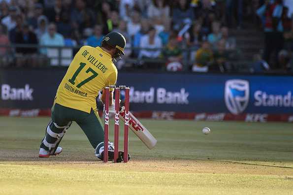 AB de Villiers's half-century went in vain