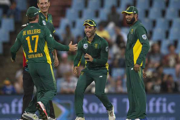 South Africa completed a 5-0 whitewash to top the ODI rankings