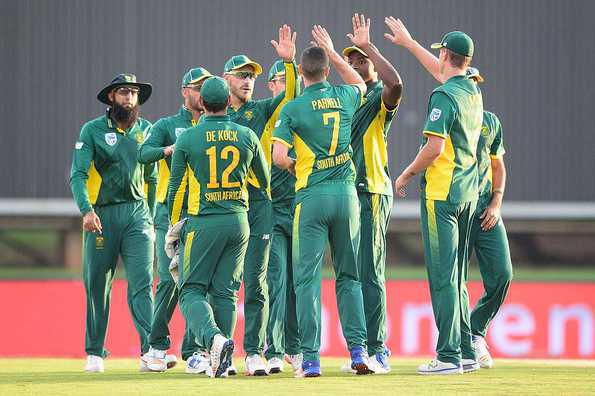 South Africa won 14 games at home on the trot as they claimed the No. 1 spot