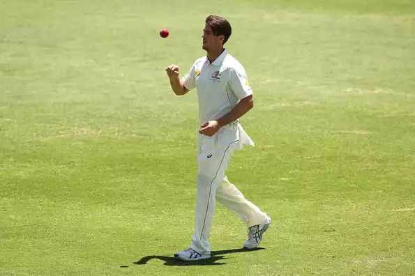 "Mitchell Marsh has been playing with a shoulder injury for most of the summer" - David Beakley 