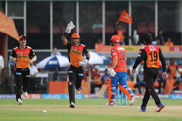 Rashid's burst with the ball left Gujarat Lions clueless