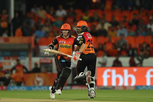 David Warner and Shikhar Dhawan added 79 runs in the Powerplay overs