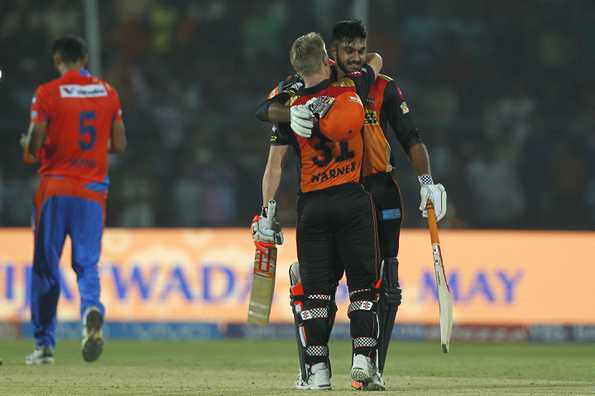 David Warner and Vijay Shankar shared a 133-run stand to guide SRH home.