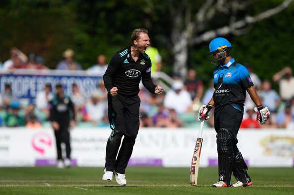 Gareth Batty lashed out at the fans of his former club Worcestershire after picking up a match-winning five-for