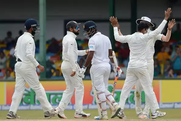 Dimuth Karunaratne's valiant 141 went in vain