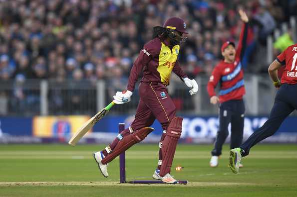 Chris Gayle became the first player to hit 100 T20I sixes.