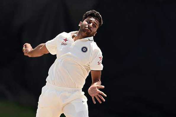 Shardul Thakur picked up four wickets to keep Tamil Nadu to 305.