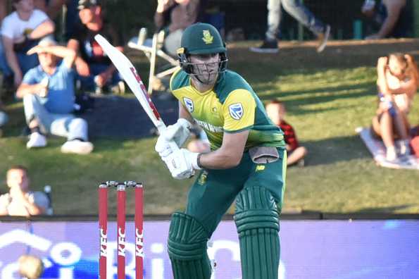 AB de Villiers smashed a 27-ball 49