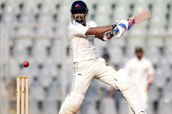 Aditya's Tare's Mumbai clinched the first innings lead against Andhra.