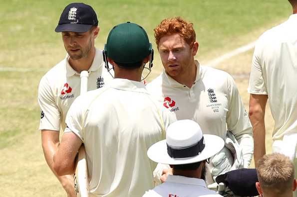 Bairstow and Bancroft shake hands after the match