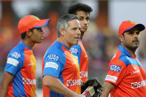 Brad Hodge served as head coach of Gujarat Lions.