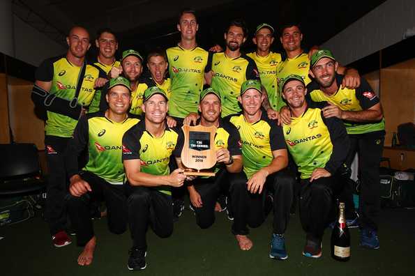 D'Arcy Short scored his second successive half-century as Australia clinched tri-series title