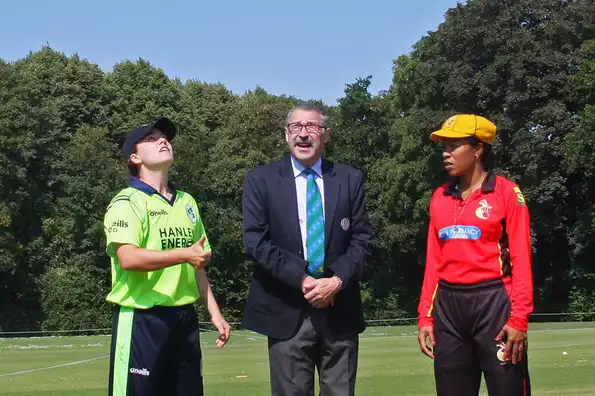 Led by a steady hand from Gaby Lewis, Ireland posted 113/6 in their 20 overs.