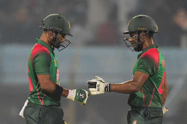 Imrul Kayes and Liton Das collaborated for a 148-run opening stand