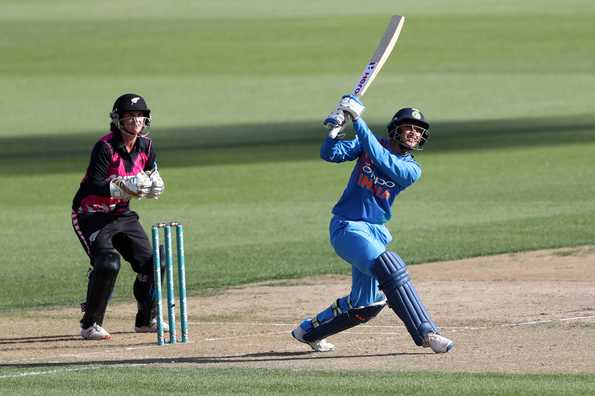 Smriti Mandhana's half-century went in vain again