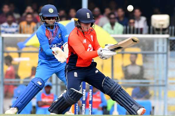 Tammy Beaumont's mature half-century set up England's convincing win