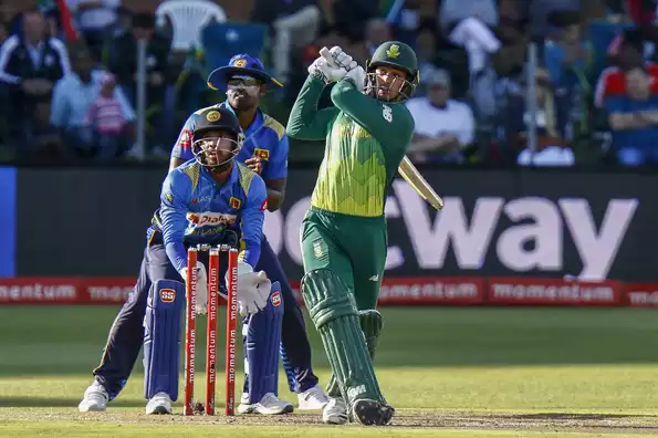 De Kock top-scored in South Africa's modest chase of 190.