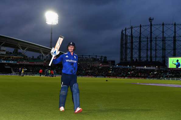 Jason Roy hammered a 118-ball 162.