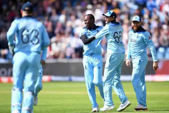 Jofra Archer bagged three scalps for England 