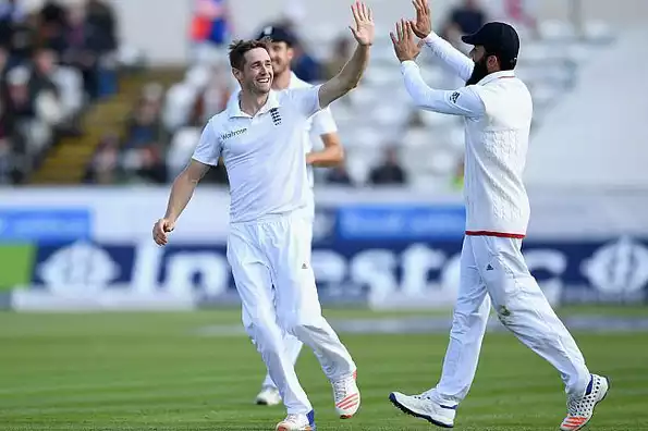 Woakes wrecked Sri Lanka's middle order.