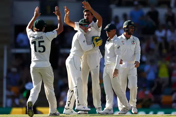 Mitchell Starc struck twice in the last session