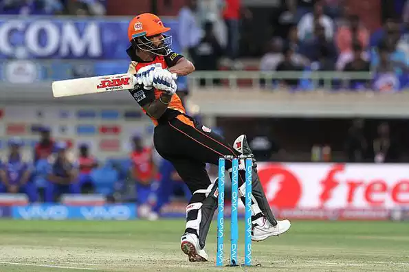 Shikhar Dhawan continued his impressive recent form with a fine unbeaten 82