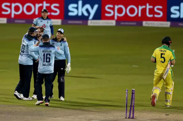 England pulled off a sensational come-from-behind victory in the second ODI of the three-match series against Australia