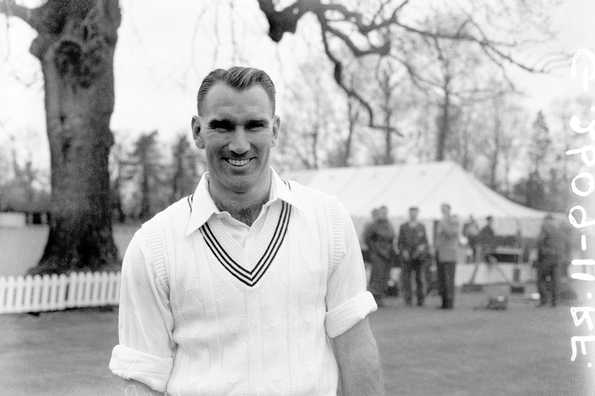 Former New Zealand captain John Reid passed away aged 92