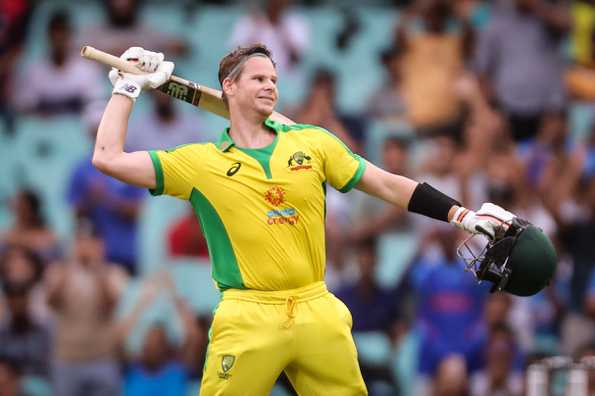 Steve Smith hit a 62-ball hundred for a second game running.