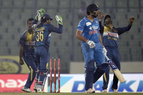 Nuwan Kulasekara dismissed the Indian openers early