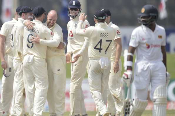 Jack Leach and Dom Bess picked up three wickets apiece to leave Sri Lanka in a lot of trouble