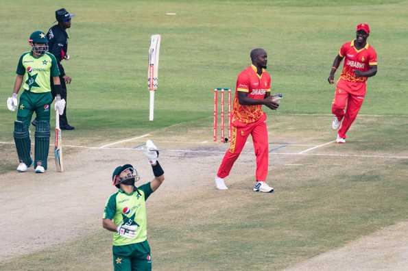 Luke Jongwe picked four wickets