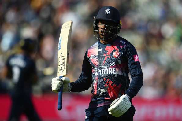 Daniel Bell-Drummond scored 82 off 51 to be named player of the match.