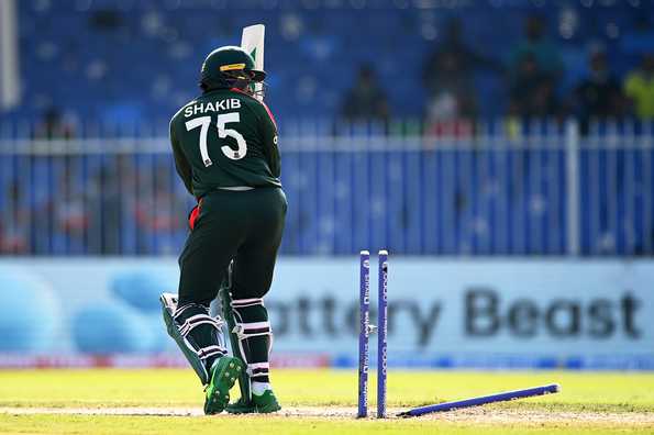 Bangladesh have struggled with the bat at either ends of the T20 innings.