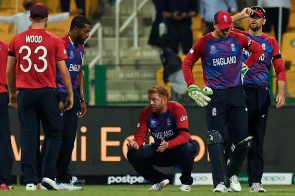 New Zealand beat England by 5 wickets to enter the final