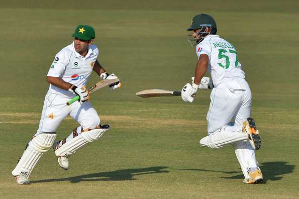 Pakistan need 93 runs on the final day to win the Test.