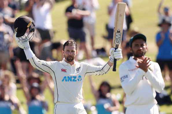 Conway made 122 to carry New Zealand to 258 for 5 on the opening day of the first Test.