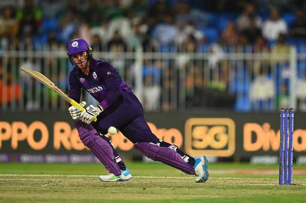 Berrington hit a 90-ball 107*