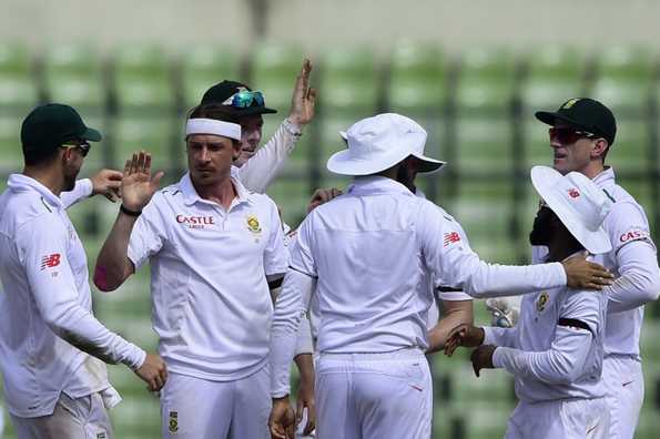 Dale Steyn and JP Duminy picked up three wickets apiece.