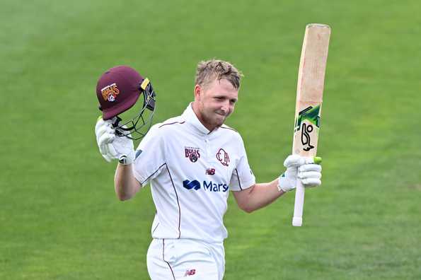 Bryce Street struck a hundred as the game between Tasmania and Queensland ended in a draw