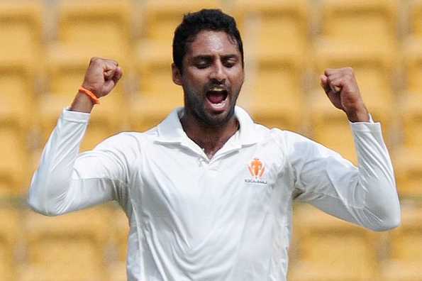 Sreenath Aravind finished with second-innings figures of 16.2-6-48-3 in Karnataka's win.