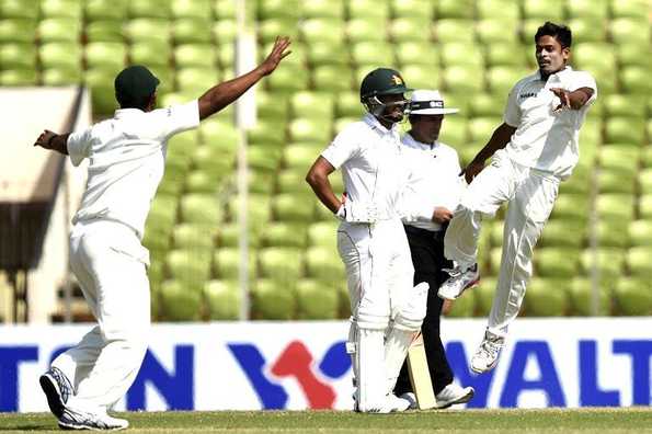 Bangladesh's spinners will look for wickets at regular intervals on the final day of the third Test match