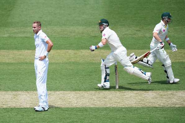 Stuart Broad of England reacts as Brad Haddin and Steven Smith of Australia run between the wicket during day one of the Fifth Ashes Test match between Australia and England at Sydney Cricket Ground on January 3, 2014 in Sydney, Australia. 