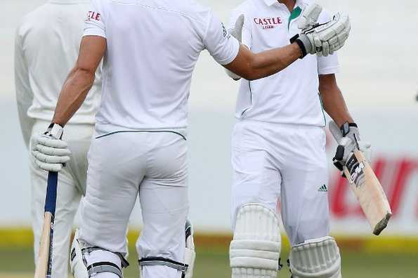 Robin Peterson was involved in a century partnership for the 8th wicket with Faf du Plessis.