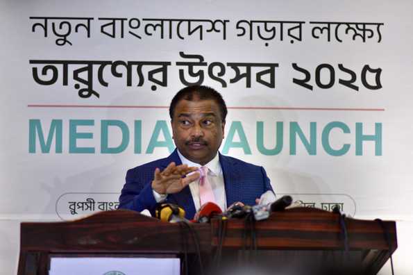 Faruque Ahmed addresses the media at a launch event for the Bangladesh Premier League