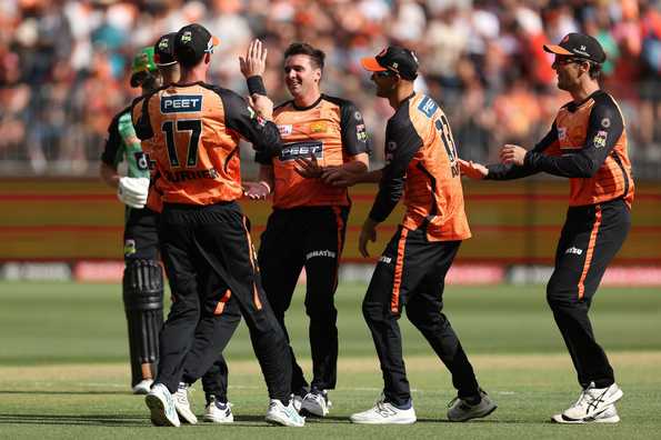 Scorchers once again used their home conditions to put up a strong bowling display