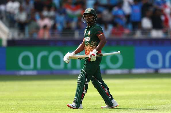 Bangladesh lost 5 wickets in the PowerPlay against India 