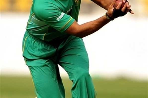 J P Duminy has returned home owing to injuries, making him unavailable for the final ODI.