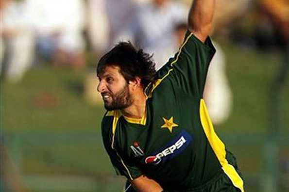 Pakistan's Shahid Afridi in action during the third one-day international against New Zealand in Abu Dhabi on November 9. Afridi described Pakistan's defeat in the one-day series as "shameful" but was hopeful his players could lift their performance for the two-match Twenty20 series starting on Thursday.